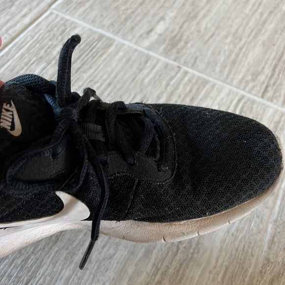 Nike boys shoes - Picture 7 of 11